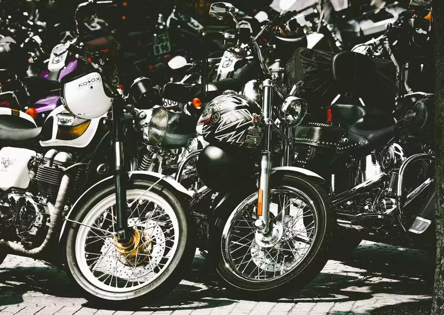 Merawat sepeda motor