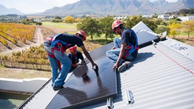 Electrical Panel Installation: Pilar Keselamatan dan Keandalan Sistem Kelistrikan Anda
